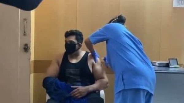 ಕೊರೊನಾ ವೈರಸ್ ಲಸಿಕೆ ಪಡೆದ ಧ್ರುವ ಸರ್ಜಾ ಮತ್ತು ಸ್ಟಾರ್ ನಟಿಯರು