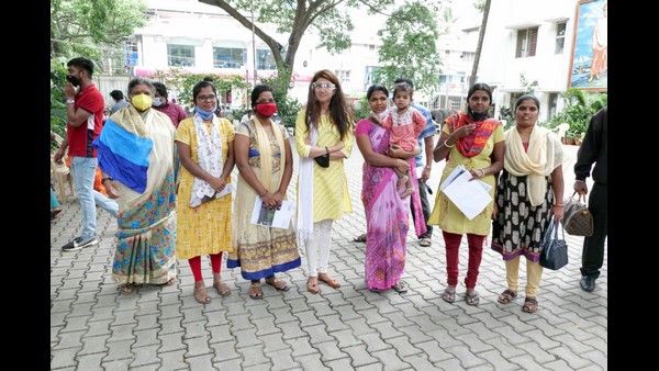 ಪ್ರಣಿತಾ ಫೌಂಡೇಶನ್ ವತಿಯಿಂದ ಉಚಿತ ಕೋವಿಡ್ ಲಸಿಕೆ ಶಿಬಿರ