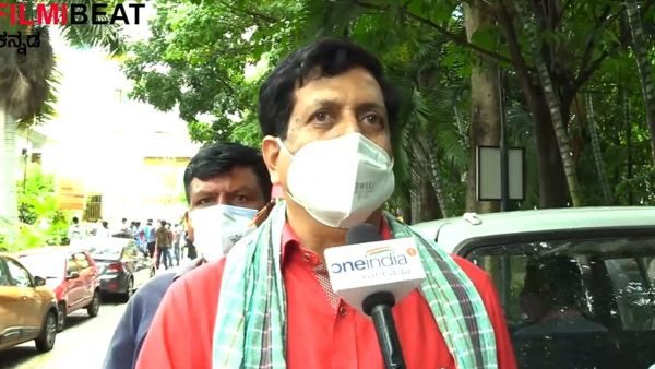 ವಿಜಯ್‌ ನಮ್ಮ ಹಳ್ಳಿ ಹುಡ್ಗ, ಸರ್ಕಾರಿ ಗೌರವ ಸಿಗಬೇಕು: ವೈಎಸ್‌ವಿ ದತ್ತಾ