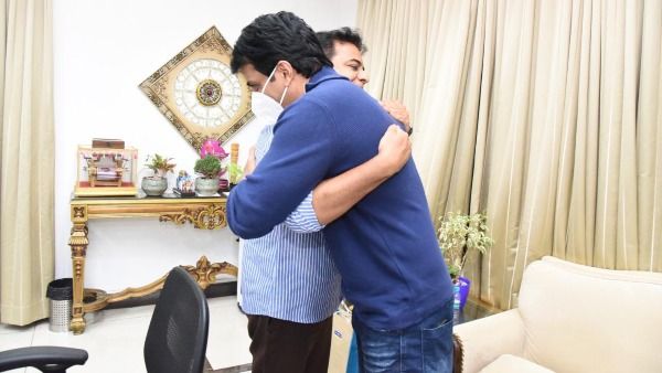 ವಿಶ್ವದ ಬೆಸ್ಟ್ ವೆಜ್ ಬಿರಿಯಾನಿ ತಿನಿಸಿದ್ರಿ: KTR ಆತಿಥ್ಯಕ್ಕೆ ಸೋನು ಸೂದ್ ಫಿದಾ