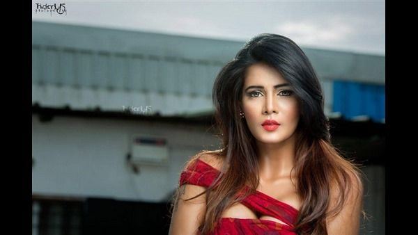 ದಲಿತ ಸಮುದಾಯದ ವಿರುದ್ಧ ನಿಂದನೆ ಮಾಜಿ ಬಿಗ್‌ಬಾಸ್ ಸ್ಪರ್ಧಿ ವಿರುದ್ಧ ದೂರು