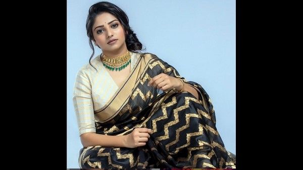 ಸ್ವಲ್ಪನು ಕಾಮನ್ ಸೆನ್ಸ್ ಇಲ್ವಾ..?, ನಟಿ ರಚಿತಾ ವಿರುದ್ಧ ನೆಟ್ಟಿಗರ ಕಿಡಿ