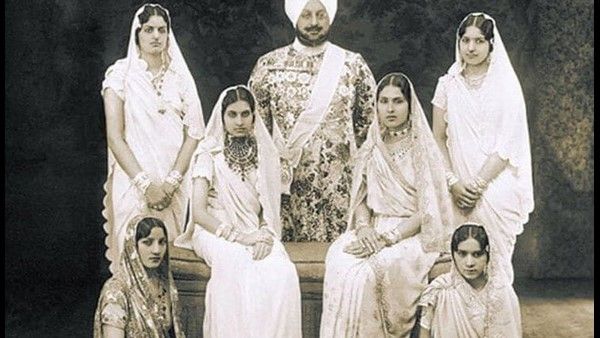 ಈ ಮಹಾರಾಜನ ಬಯೋಪಿಕ್ ಮಾಡುವುದಾದರೆ ಬೇಕಾಗುತ್ತಾರೆ 365 ನಾಯಕಿಯರು!