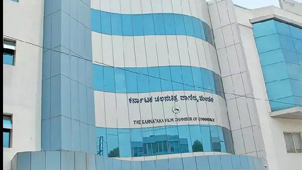 ಅವಧಿ ಮುಗಿದು ವರ್ಷವಾದರೂ ಫಿಲ್ಮ್ ಚೇಂಬರ್‌ಗೆ ಚುನಾವಣೆ ನಡೆದಿಲ್ಲ: ರೊಚ್ಚಿಗೆದ್ದ ಸದಸ್ಯರು