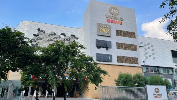 ಚಿತ್ರಮಂದಿರ ವ್ಯವಹಾರಕ್ಕೆ ಕಾಲಿಟ್ಟ ಜಿಯೊ: ಮೊದಲ ಓಪನ್ ಥಿಯೇಟರ್