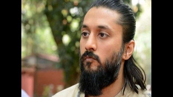 'ಹಂಸಲೇಖ ಪರ ಕನ್ನಡ ಚಿತ್ರರಂಗ ಯಾಕೆ ಧ್ವನಿ ಎತ್ತುತ್ತಿಲ್ಲ?': ನಟ ಚೇತನ್ ಆಕ್ರೋಶ