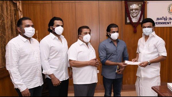 ಬುಡಕಟ್ಟು ಸಮುದಾಯದ ಶಿಕ್ಷಣಕ್ಕೆ ಒಂದು ಕೋಟಿ ದೇಣಿಗೆ ನೀಡಿದ ನಟ ಸೂರ್ಯ