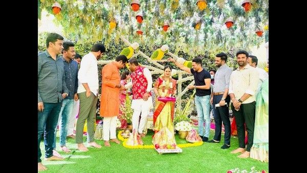 ಗೋಲ್ಡನ್ ಕ್ವೀನ್ ಅಮೂಲ್ಯ ಅದ್ಧೂರಿ ಸೀಮಂತ ಶಾಸ್ತ್ರ: ಸೋಶಿಯಲ್ ಮೀಡಿಯಾದಲ್ಲಿ ಫೋಟೊಗಳು ವೈರಲ್