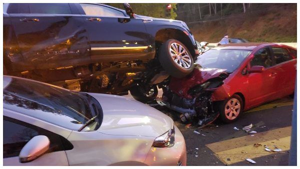 ಕಾರಿನ ಮೇಲೆ ಕಾರು ಹತ್ತಿಸಿದ ಹಾಲಿವುಡ್ ಸ್ಟಾರ್: ಮಹಿಳೆ ಗಂಭೀರ