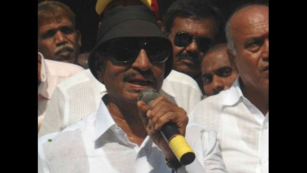 ಕರ್ನಾಟಕದಲ್ಲಿ ತಮಿಳು ಚಿತ್ರವನ್ನು ಬ್ಯಾನ್ ಮಾಡುತ್ತೇವೆ: ಮತ್ತೆ ಗುಡುಗಿದ ವಾಟಾಳ್ ನಾಗರಾಜ್