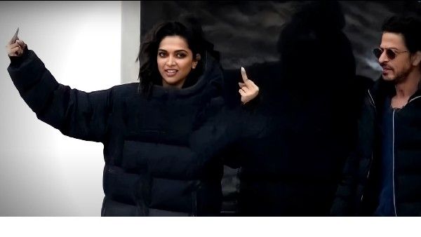 Deepika Padukone: ದೀಪಿಕಾ ಪಡುಕೋಣೆ 'ಮಧ್ಯದ ಬೆರಳು' ತೋರಿಸಿದ್ದಕ್ಕೆ ಟಾಂಗ್ ಕೊಟ್ಟ ನೆಟ್ಟಿಗರು