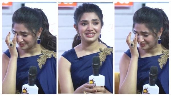 ಬಿಕ್ಕಿ, ಬಿಕ್ಕಿ ಅತ್ತ ನಟಿ 'ಕೃತಿ ಶೆಟ್ಟಿ', ನಿರೂಪಕರ ಮಹಾ ಎಡವಟ್ಟು!