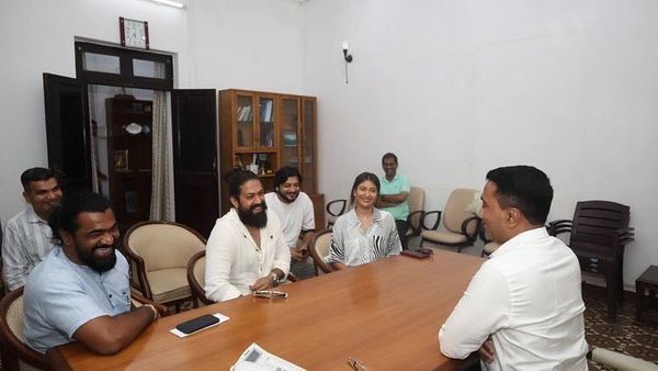 ಗೋವಾ ಸಿಎಂ ಪ್ರಮೋದ್ ಸಾವಂತ್ ಭೇಟಿಯಾದ ಯಶ್ - ರಾಧಿಕಾ ಪಂಡಿತ್