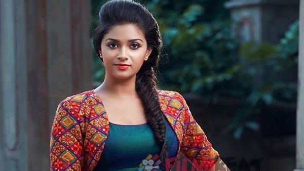 ಕೀರ್ತಿ ಸುರೇಶ್ ಸಂಭಾವನೆ ಕೇಳಿ ರಶ್ಮಿಕಾ, ತಮನ್ನಾ, ಸಮಂತಾ ಶಾಕ್!