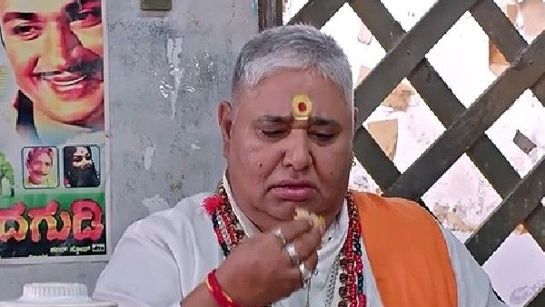 ಸ್ವಾಮೀಜಿ ಹೇಳೊ ಮಾತನ್ನು ನಂಬಿ ಬಿಟ್ಟಳು ಪುಟ್ಟಕ್ಕ