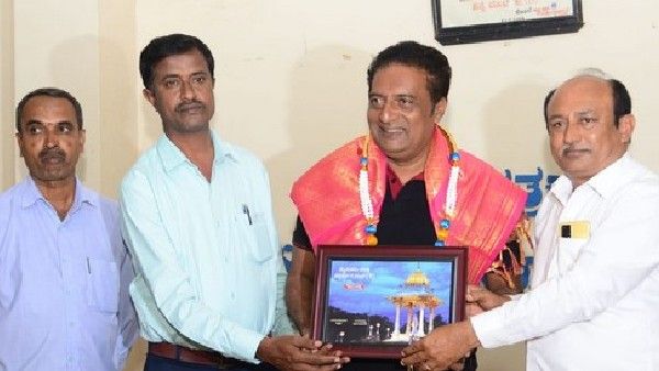 'ಕೆಜಿಎಫ್' ಮಾತ್ರವಲ್ಲ ಚಾರ್ಲಿ ಸಹ ಒಳ್ಳೆ ಸಿನಿಮಾ: ಪ್ರಕಾಶ್ ರೈ