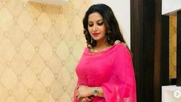 ಮಾಜಿ ಬಿಗ್‌ಬಾಸ್ ಸ್ಪರ್ಧಿ, ಬಿಜೆಪಿ ನಾಯಕಿ ಸೊನಾಲಿ ಹಠಾತ್ ನಿಧನ