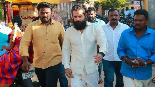 ಕೆಲಸದಾಕೆಯ ಮಗನ ಮದುವೆಗೆ ಹಾಜರಾದ ವಿಕ್ರಂ: ಭೇಷ್ ಎಂದ ನೆಟ್ಟಿಗರು