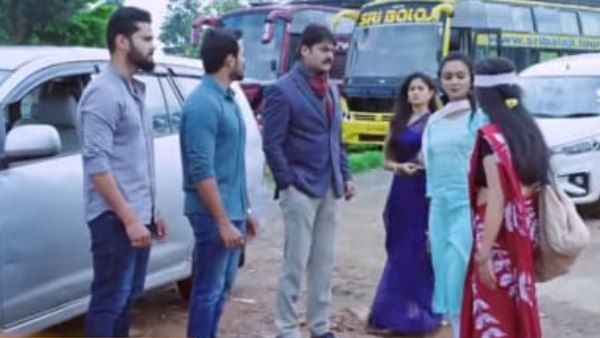 ಬೆಟ್ಟದ ಹೂ: ಸತ್ಯ ತಿಳಿಯುವ ಹಠಕ್ಕೆ ಬಿದ್ದ ಮಾಲಿನಿ : ಸಂಕಷ್ಟದಲ್ಲಿ ಸಿಲುಕಿದ ಹೂವಿ..!