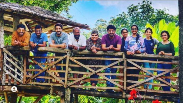 ಬೆಟ್ಟದ ಹೂವಿನ ಟೀಂ ನೋಡಿ ವಾವ್ ಎಂದ ಪ್ರೇಕ್ಷಕರು.. ಕಾರಣ ಆ ಒಂದು ಫೋಟೊ..!