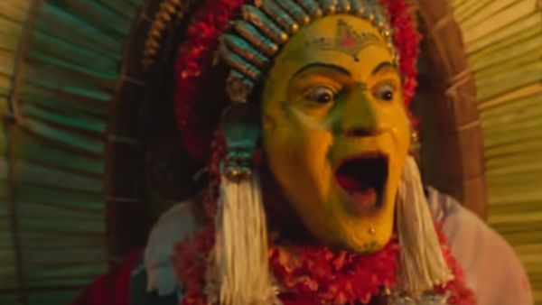 'ಕಾಂತಾರ' ವೀಕ್ಷಿಸುತ್ತಿದ್ದ ಪ್ರೇಕ್ಷಕನ ಮೇಲೆ ದೈವ ಆವಾಹನೆ..!