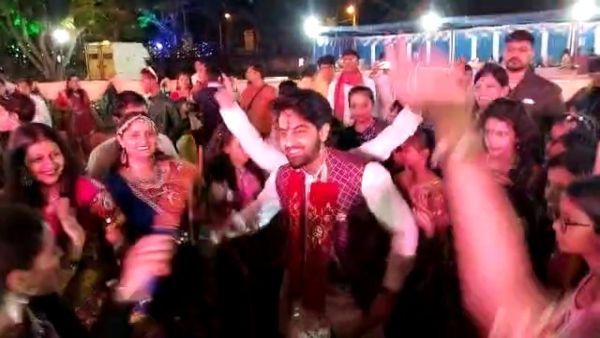 ನವರಾತ್ರಿ ಪೂಜೆಯಲ್ಲಿ ಬನಾರಸ್‌ ನಾಯಕ 'ಝೈದ್‌ ಖಾನ್‌'