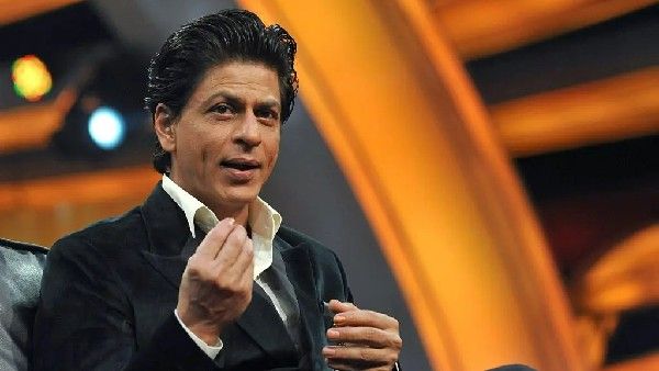 ದುಬೈನಿಂದ ಬಂದ ಶಾರುಖ್ ಅನ್ನು ತಡೆದು ಲಕ್ಷಾಂತರ ದಂಡ ಕಟ್ಟಿಸಿಕೊಂಡ ಅಧಿಕಾರಿಗಳು!