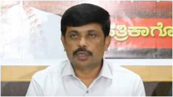 ವಿಷ್ಣು ಸ್ಮಾರಕ ವಿಚಾರಕ್ಕೆ ಆಕ್ರೋಶ: ಫಿಲ್ಮ್ ಚೇಂಬರ್ ವಿರುದ್ಧ ಸಿಡಿದೆದ್ದ ವೀರಕಪುತ್ರ ಶ್ರೀನಿವಾಸ್