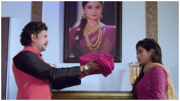 Hitler Kalyana: ಲೀಲಾಗೆ ಅಂತರಾ ಸೀರೆ ಕೊಟ್ಟ ಎಜೆ: ಇಬ್ಬರ ಪ್ರೀತಿ ಹೆಚ್ಚಾಗುತ್ತಿದೆಯಾ..?