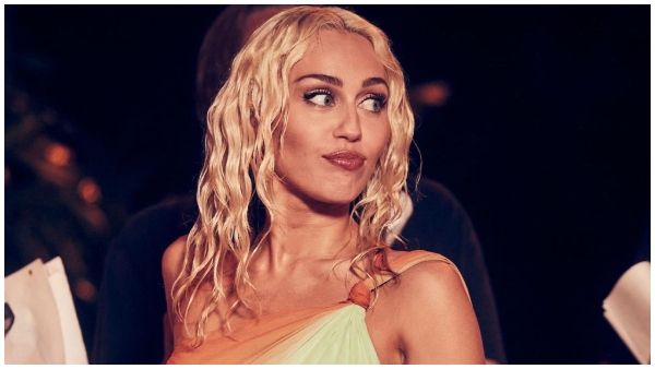 ಸ್ನಾನ ಮಾಡುತ್ತಿರುವ ಬೆತ್ತಲೆ ವಿಡಿಯೋ ಹಂಚಿಕೊಂಡ ಖ್ಯಾತ ನಟಿ: ಅಭಿಮಾನಿಗಳು ಶಾಕ್!