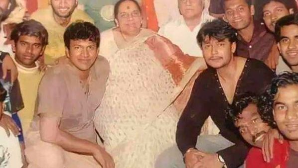 ಅಪ್ಪು ನಿಧನ ಹೊಂದಿದಾಗ ದರ್ಶನ್ 15 ದಿನ ಕ್ರಾಂತಿ ಶೂಟಿಂಗ್ ನಿಲ್ಲಿಸಿದ್ದ ವಿಷಯ ಗೊತ್ತಾ ಎಂದ ನಿರ್ಮಾಪಕ!