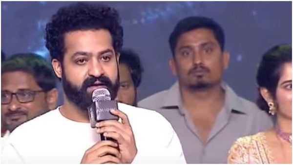 ಪದೇ ಪದೇ ಸಿನಿಮಾ ಅಪ್‌ಡೇಟ್ ಅಂದ್ರೆ ಎಲ್ಲಿಂದ ಕೊಡೋದು ಹೇಳಿ.. ನೀವೇ ಅರ್ಥ ಮಾಡ್ಕೊಳ್ಳಿ: ಜ್ಯೂ. ಎನ್‌ಟಿಆರ್‌