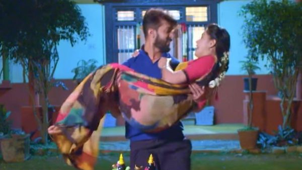 Paaru: ತಾಯಿ ಆಗುತ್ತಿರುವ ವಿಚಾರವನ್ನು ಆದಿ ಬಳಿ ಹೇಳಿಯೇ ಬಿಡುತ್ತಾಳಾ ಪಾರು?