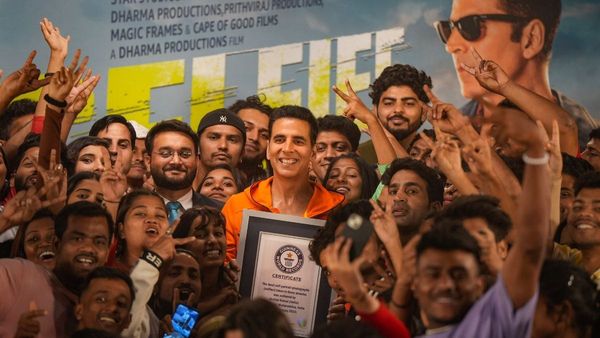 ಮೊದಲ ದಿನ ಕೇವಲ 3 ಕೋಟಿ ಗಳಿಸಿದ್ದ ಅಕ್ಷಯ್ ಕುಮಾರ್ 'ಸೆಲ್ಫಿ' 2ನೇ ದಿನ ಗಳಿಸಿದ್ದೆಷ್ಟು?