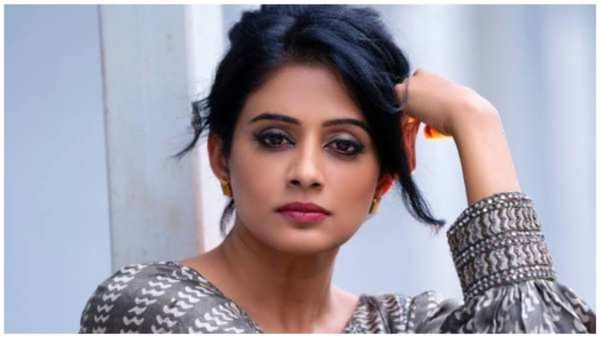 Priyamani: ಥೂ.. ನಿನ್ನ ಕಾಮತೃಷೆಗಾಗಿ ನಾಯಿಯನ್ನು ಬಿಡಲಿಲ್ವಾ? ನಟಿ ಪ್ರಿಯಾಮಣಿ ಪೋಸ್ಟ್ ವೈರಲ್
