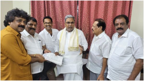 ಸಾ ರಾ ಗೋವಿಂದು ನೇತೃತ್ವದಲ್ಲಿ ಸಿಎಂ ಸಿದ್ಧರಾಮಯ್ಯ ಭೇಟಿಯಾದ ನಿರ್ಮಾಪಕರು: ಚಿತ್ರರಂಗದ ಸಮಸ್ಯೆ ನಿವಾರಣೆಗೆ ಮನವಿ