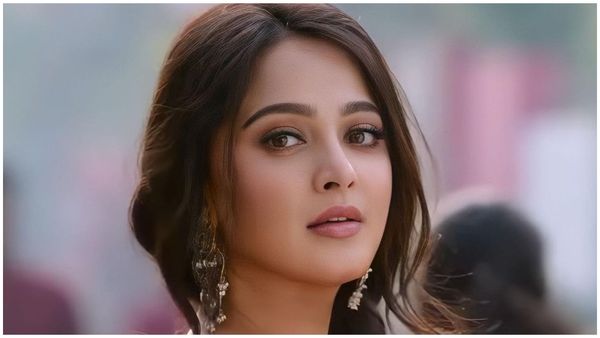Anushka Shetty: ಕ್ರೇಜಿ ಕಾಂಬೊದಲ್ಲಿ ಸ್ವೀಟಿ ನೆಕ್ಸ್ಟ್ ಸಿನಿಮಾ.. ಆ ಸೀನಿಯರ್ ಹೀರೊ ಚಿತ್ರಕ್ಕೆ ಗ್ರೀನ್ ಸಿಗ್ನಲ್