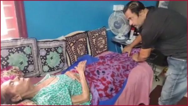 ಮನೆಗೆ ತೆರಳಿ ಹಿರಿಯ ನಟಿ ಲೀಲಾವತಿ ಆರೋಗ್ಯ ವಿಚಾರಿಸಿದ ನಟ ಅರ್ಜುನ್ ಸರ್ಜಾ