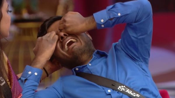 ಅಪ್ಪ ತಪ್ಪಾಯಿತು ಎಂದು ಬಿಕ್ಕಿ ಬಿಕ್ಕಿ ಅತ್ತ ಡ್ರೋನ್ ಪ್ರತಾಪ್: ಭಾವುಕ ಕ್ಷಣಕ್ಕೆ ಸಾಕ್ಷಿಯಾದ ಕಿಚ್ಚನ ಪಂಚಾಯಿತಿ