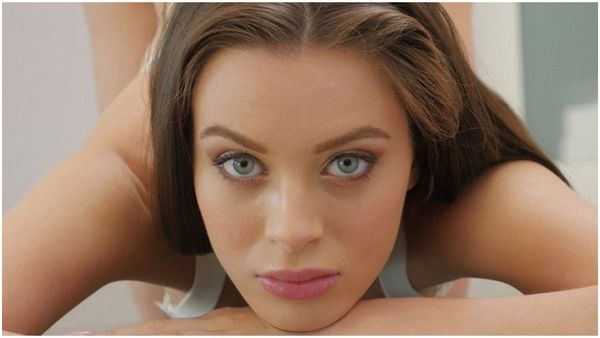 ನೀಲಿ ಪ್ರಪಂಚದ ಕರಾಳ ಸತ್ಯವನ್ನ ಹೇಳಿದ ಲಾನಾ ರೋಡ್ಸ್