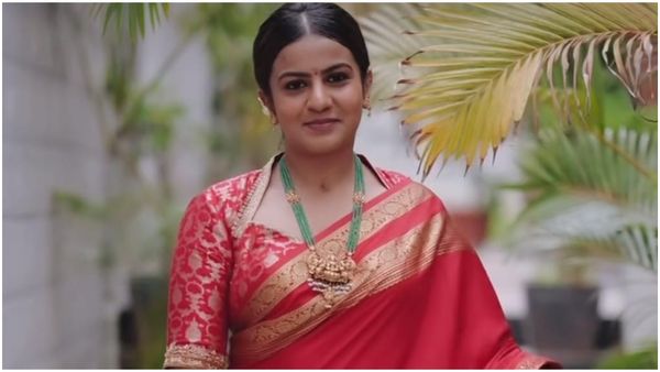 ನಮ್ರತಾ ಗೌಡ ಸೀರೆ ಕಲೆಕ್ಷನ್ ನೋಡಿದ್ರಲ್ಲ, ಆ ಸೀರೆಗಳ ಬೆಲೆ ಇಲ್ಲಿದೆ ನೋಡಿ!