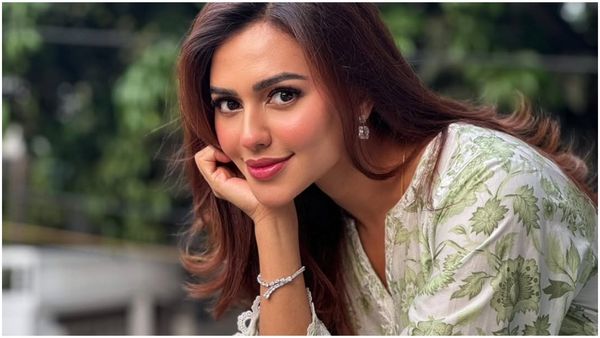 ಹತ್ಯೆ ಯತ್ನ ಕೇಸ್: ವಿಮಾನ ನಿಲ್ದಾಣದಲ್ಲೇ ನಟಿಯ ಬಂಧನ