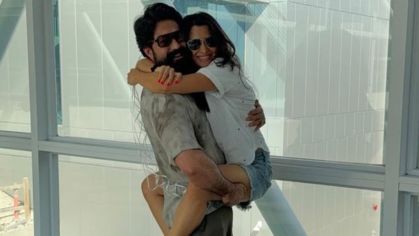 ಯಶ್ ಸೊಂಟ ಏರಿದ ರಾಧಿಕಾ; ಮಡದಿಯನ್ನು ಮುದ್ದಾಡಿದ ರಾಕಿಂಗ್ ಸ್ಟಾರ್