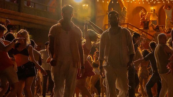 'ವಾರ್- 2' ಸಾಂಗ್ ಬಂದೇಬಿಡ್ತು; ಹೃತಿಕ್-ತಾರಕ್ ಡ್ಯಾನ್ಸ್‌ ದಂಗಲ್‌ನಲ್ಲಿ ಗೆದ್ದವರು ಯಾರು?