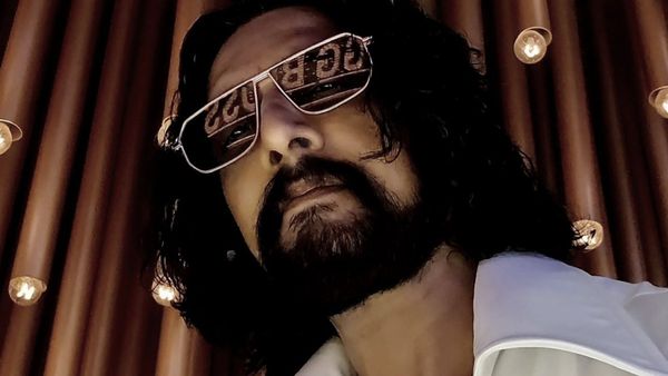 ಆ ಹಾಡಿಗೆ ಫಿದಾ ಆಗಿ ಗೀತರಚನೆಕಾರನ ಜೇಬಿಗೆ ಹಣದ ಚೆಕ್ ಇಟ್ಟಿದ್ದ ಕಿಚ್ಚ ಸುದೀಪ್!