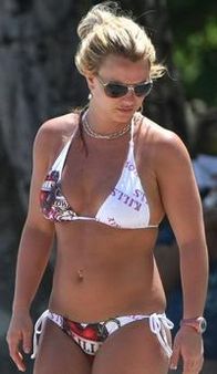 ഫ്ലോറിഡയില്‍ ബ്രിട്നിയുടെ വാര്‍ഡ്റോബ് മാല്‍ഫങ്ഷന്‍