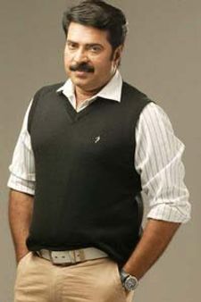 തിയറ്ററുകള്‍ അടക്കി വാഴാന്‍ മമ്മൂട്ടി ചിത്രങ്ങള്‍