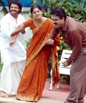 തീവണ്ടി വരുന്നു; പത്താം നിലയില്‍ നിന്ന്‌