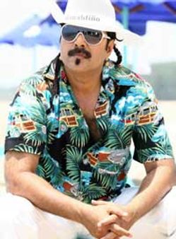 മലയാള സിനിമ മഴയില്‍ മുങ്ങുന്നു