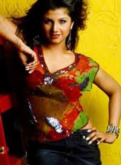 രംഭ വീണ്ടും നിര്‍മാതാവായി